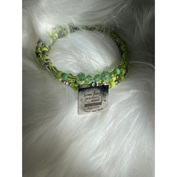 Handmade green beaded wrap bracelet/ gift for unisex/ memory wire bracelet/ - Picture 3 of 6